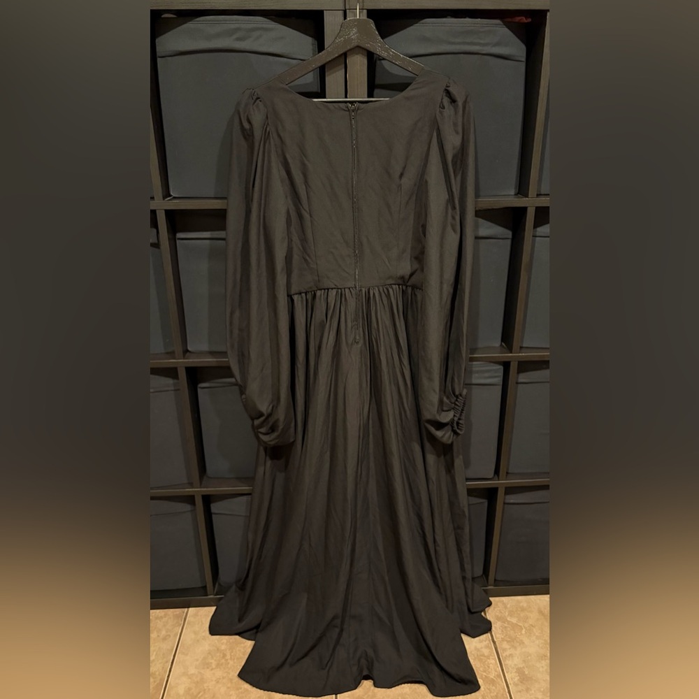 Pinup Couture PUG Lucrezia Renaissance Maxi Gown in Black Stretch Crepe L NWOT - Picture 5 of 8